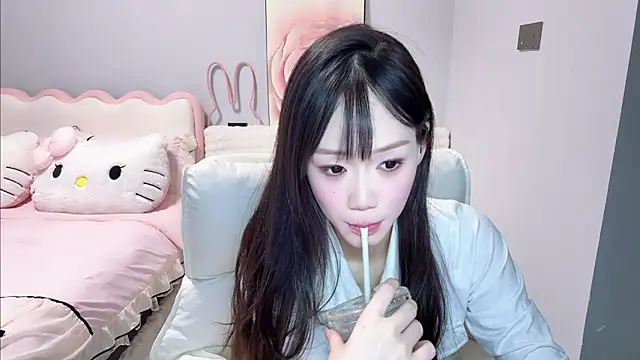 美女suyaoyao-x在线直播