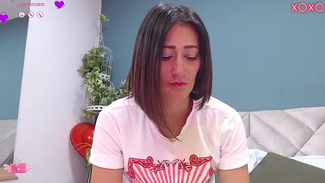 SharisWillian Live Sex Cams
