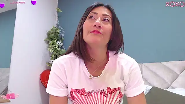 SharisWillian Live Sex Cams