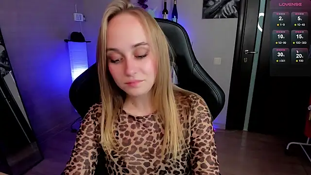 LianaBright Live Sex Cams
