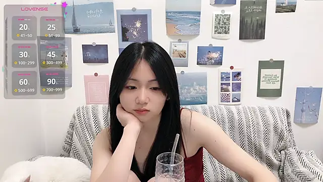 美女LiLiYbaby在线直播