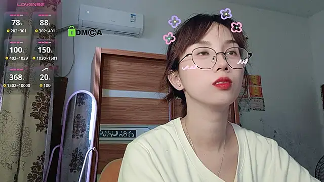 美女Lili_666在线直播