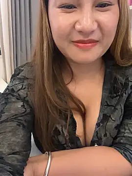 美女Emmie767在线直播