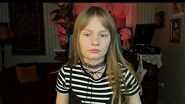 EvaBlas Live Sex Cams