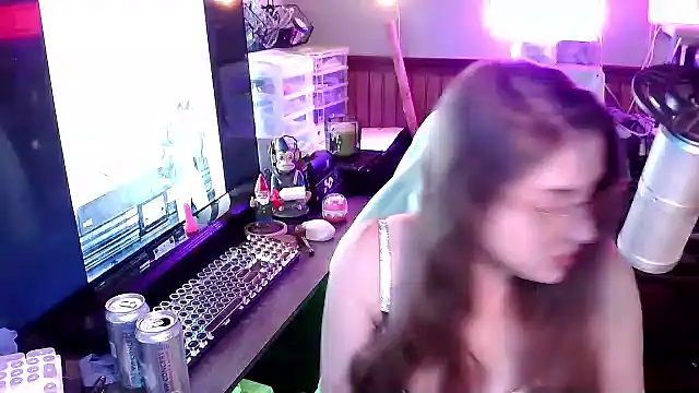 mirannacult's Webcam Show