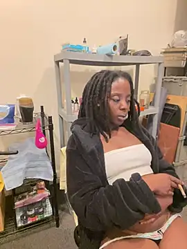 choclatepeaach's Webcam Show