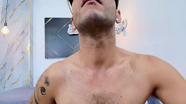 Andrey_u92's Webcam Show