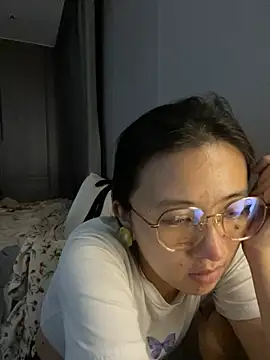 美女haiyan125216在线直播