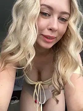 Aleksa_qt's Webcam Show
