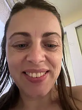 ladywithbigass' Webcam Show