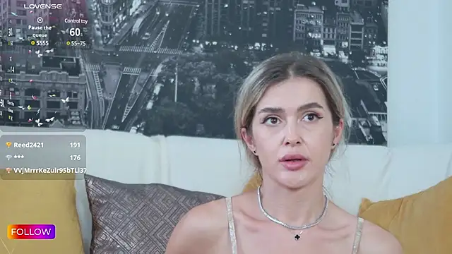 Sarah-Hart Live Sex Cams