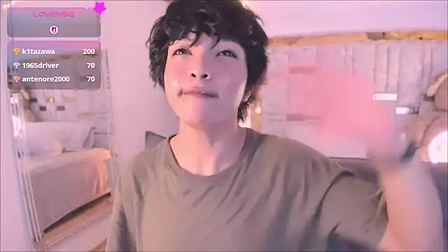 AllanYong18's Webcam Show