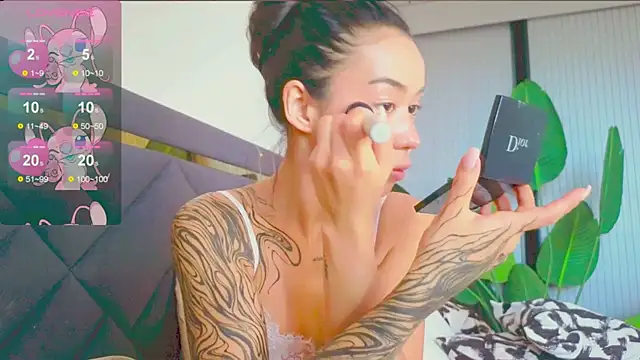 Mia_Tin's Webcam Show