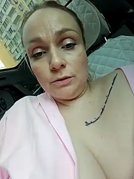 Bondgirl_013's Webcam Show