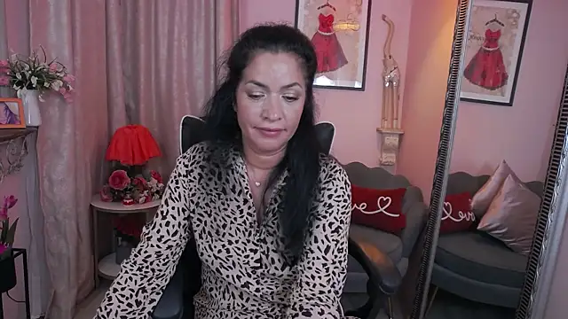 MyLovOne's Webcam Show