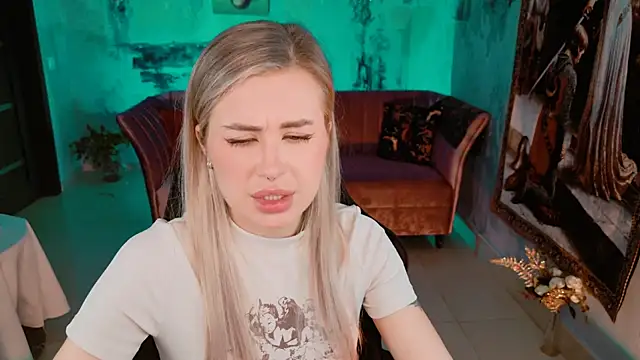 AdelLoys Live Sex Cams