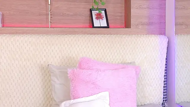NickyBelmonth Live Sex Cams