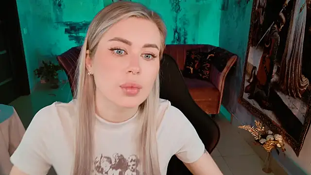 AdelLoys Live Sex Cams
