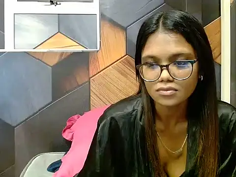 IndianEmpress' Webcam Show
