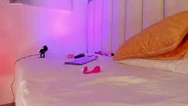 Sofia-Ortiz Live Sex Cams
