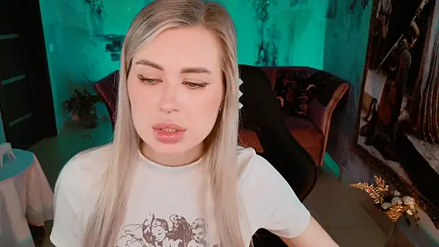 AdelLoys Live Sex Cams