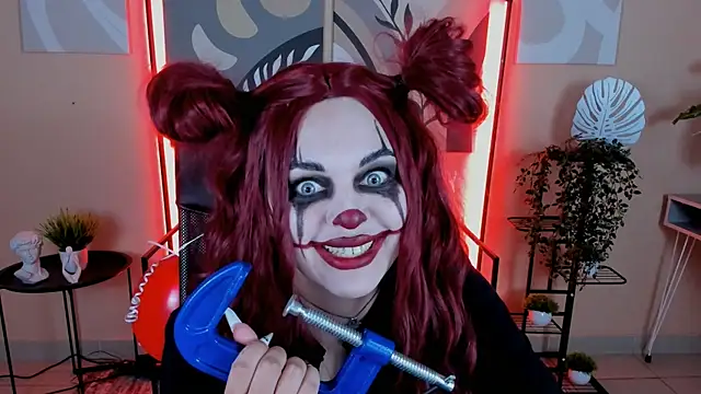 AmiraDevill's Live XXX Chat
