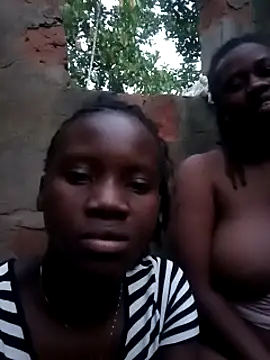 Black_juicy24 Webcam-Show