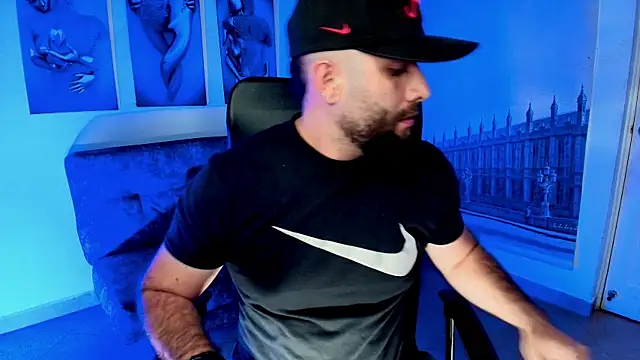 jhon_bear03's Webcam Show