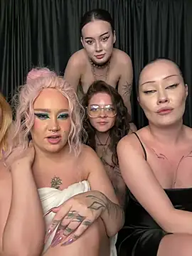 RollingGirls' Webcam Show