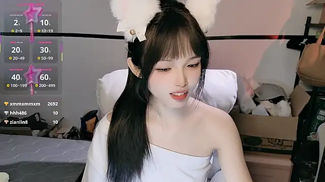 美女XueNi-888在线直播