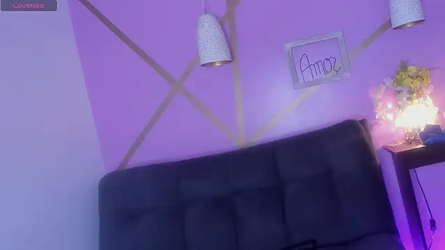 frreeya Live Sex Cams