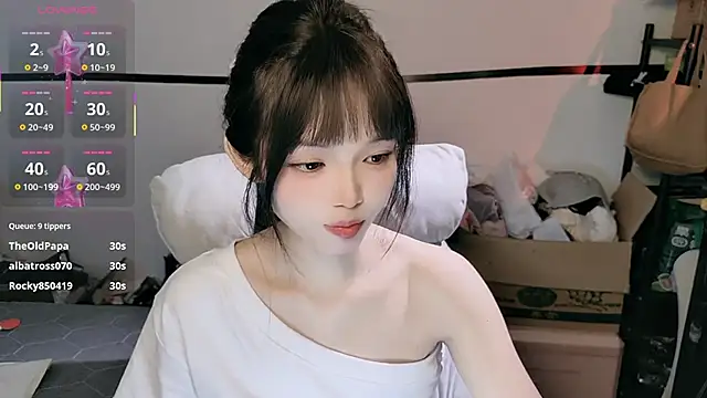 美女XueNi-888在线直播