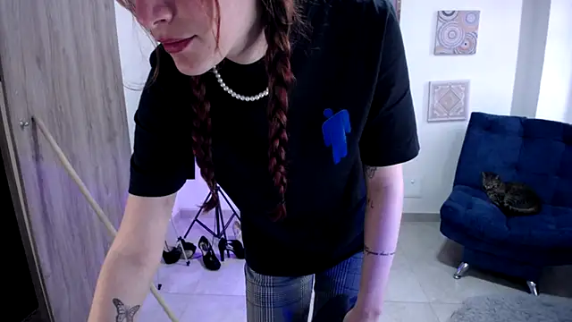 IsaBaileys_ 网络视讯表演