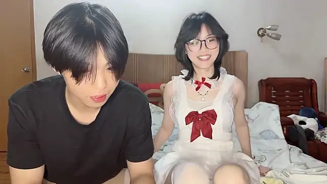 美女Crush-1在线直播