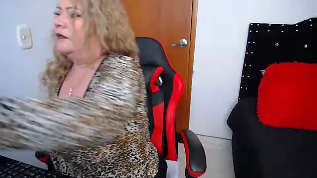 Ursulawhite69 网络视讯表演