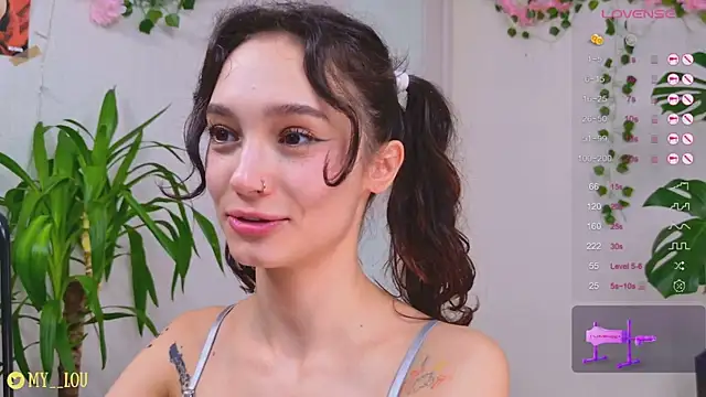 MyLou_'s Webcam Show