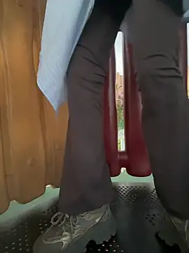 美女Kiera_666在线直播