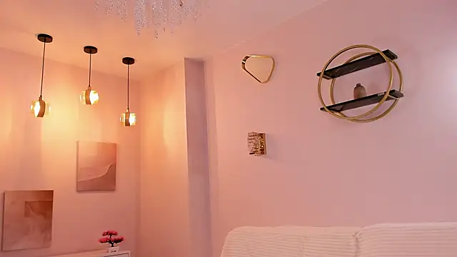 SunnivaCovil Live Sex Cams