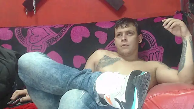 jenner_and_Lion's Webcam Show