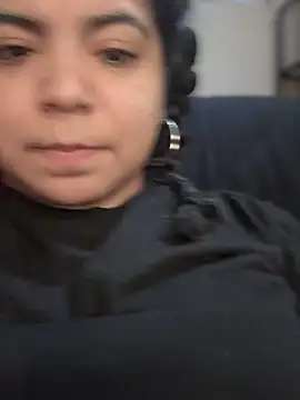 kimmiakiss22's Webcam Show