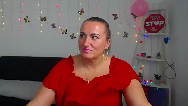 DianaMGG's Webcam Show