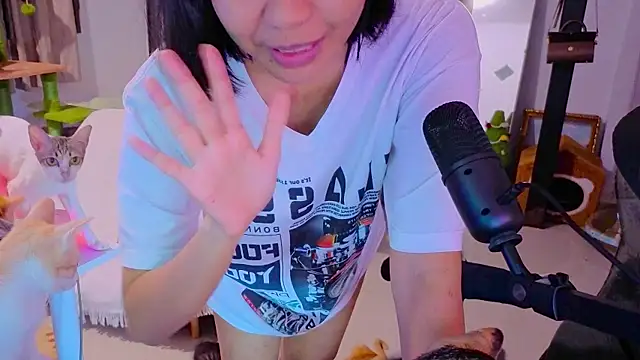 Kana_G's Webcam Show