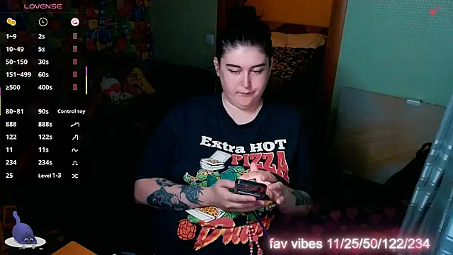 kiwimaraquya's Webcam Show