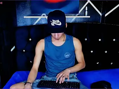 Webkamerová show aaron_schott