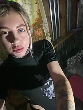 Nancyhot777's Webcam Show