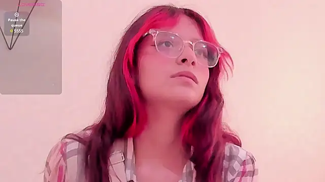 RedMeloddy's Webcam Show