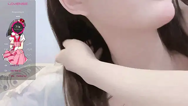 美女Yaooooo-Y在线直播