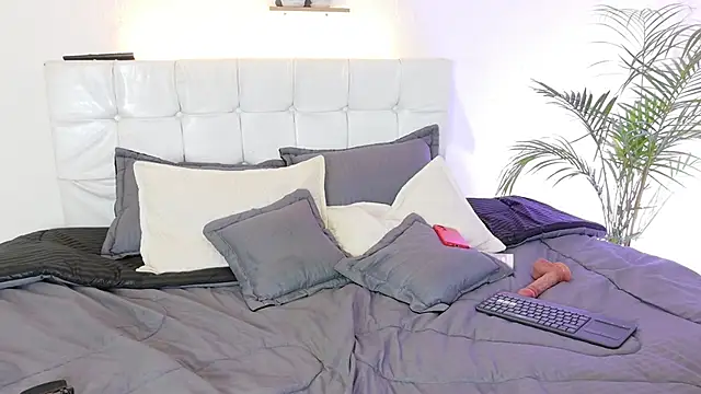 Fox_freckles Live Sex Cams