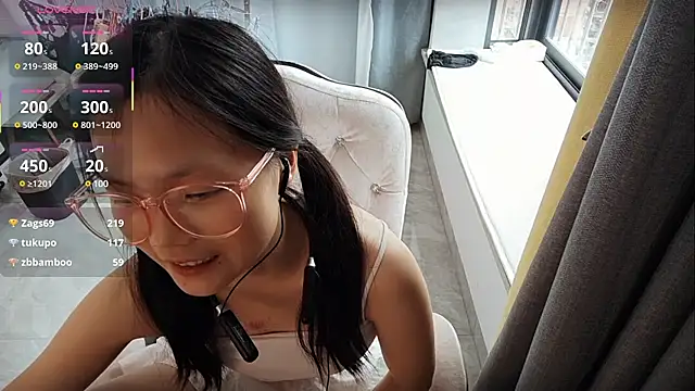 美女Lena-yyds在线直播