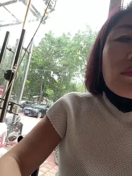 美女jiuer-21在线直播